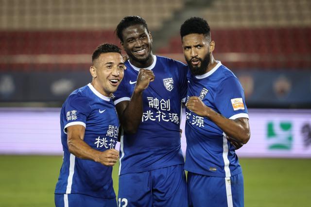 竞技宝电竞频道-中超第一阶段积分榜：三镇展现统治力 5队陷保级区