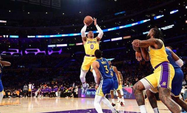 【NBA流言汇总】韦少没人要、绿军欲省钱、本西肥皂剧